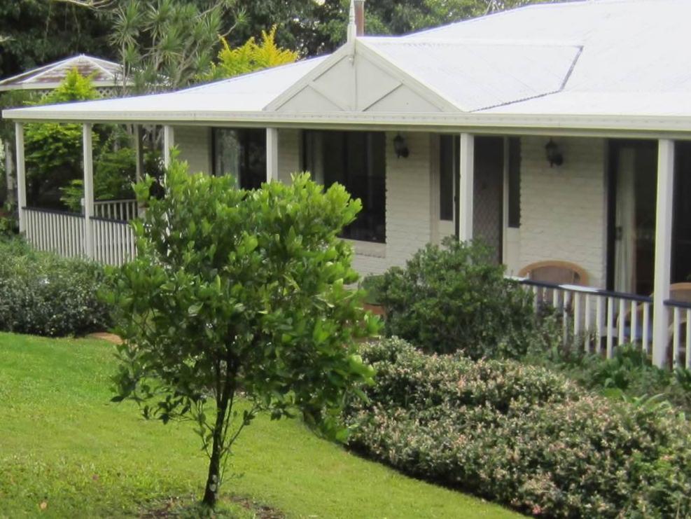 Eden Lodge Nambour Exteriör bild