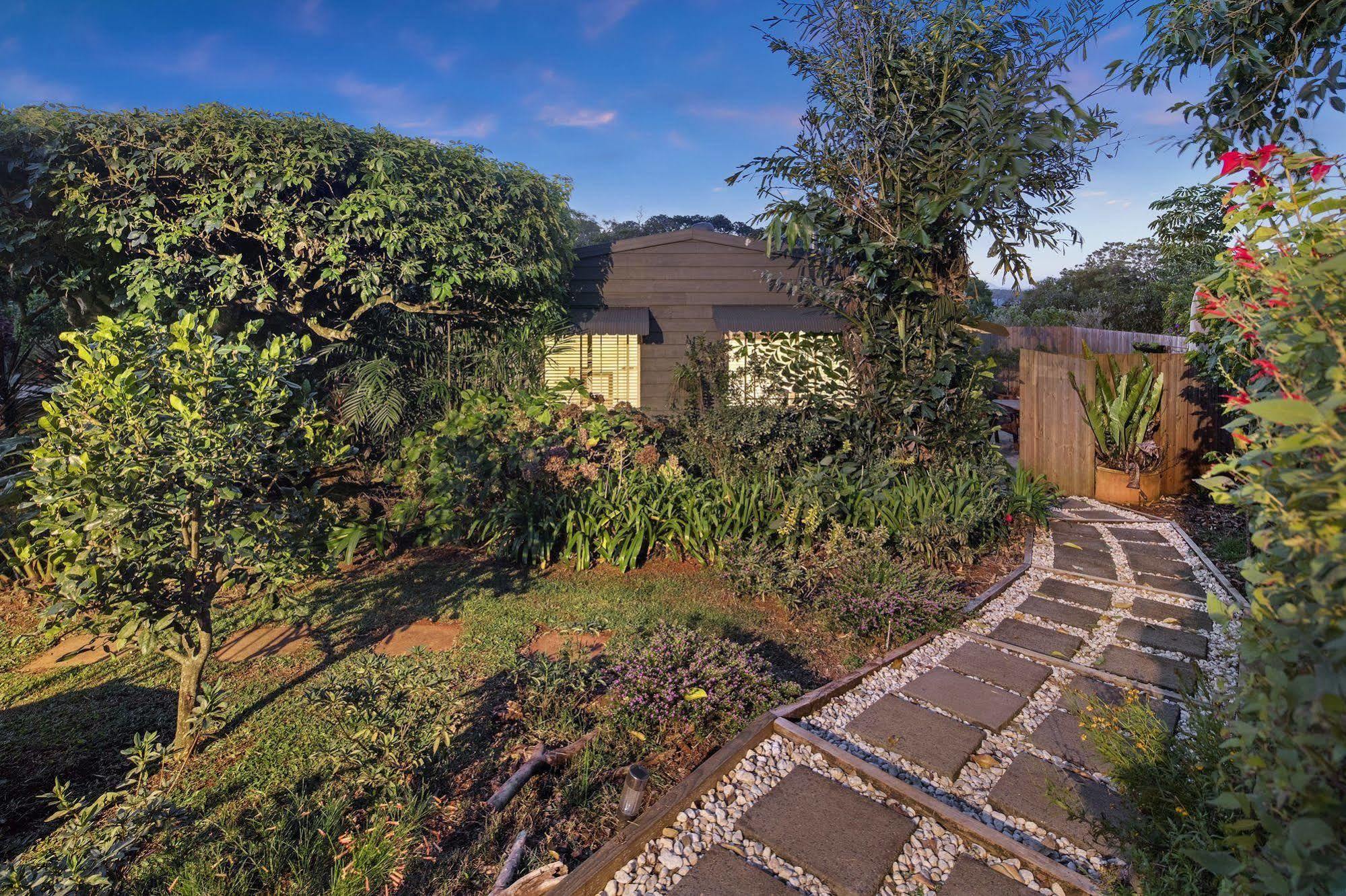 Eden Lodge Nambour Exteriör bild